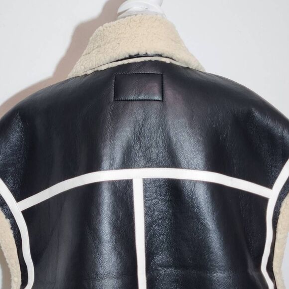 Azalea Wang Oversized Black Faux Leather Vest with Sherpa Lining NWOT One Size - Picture 7 of 12